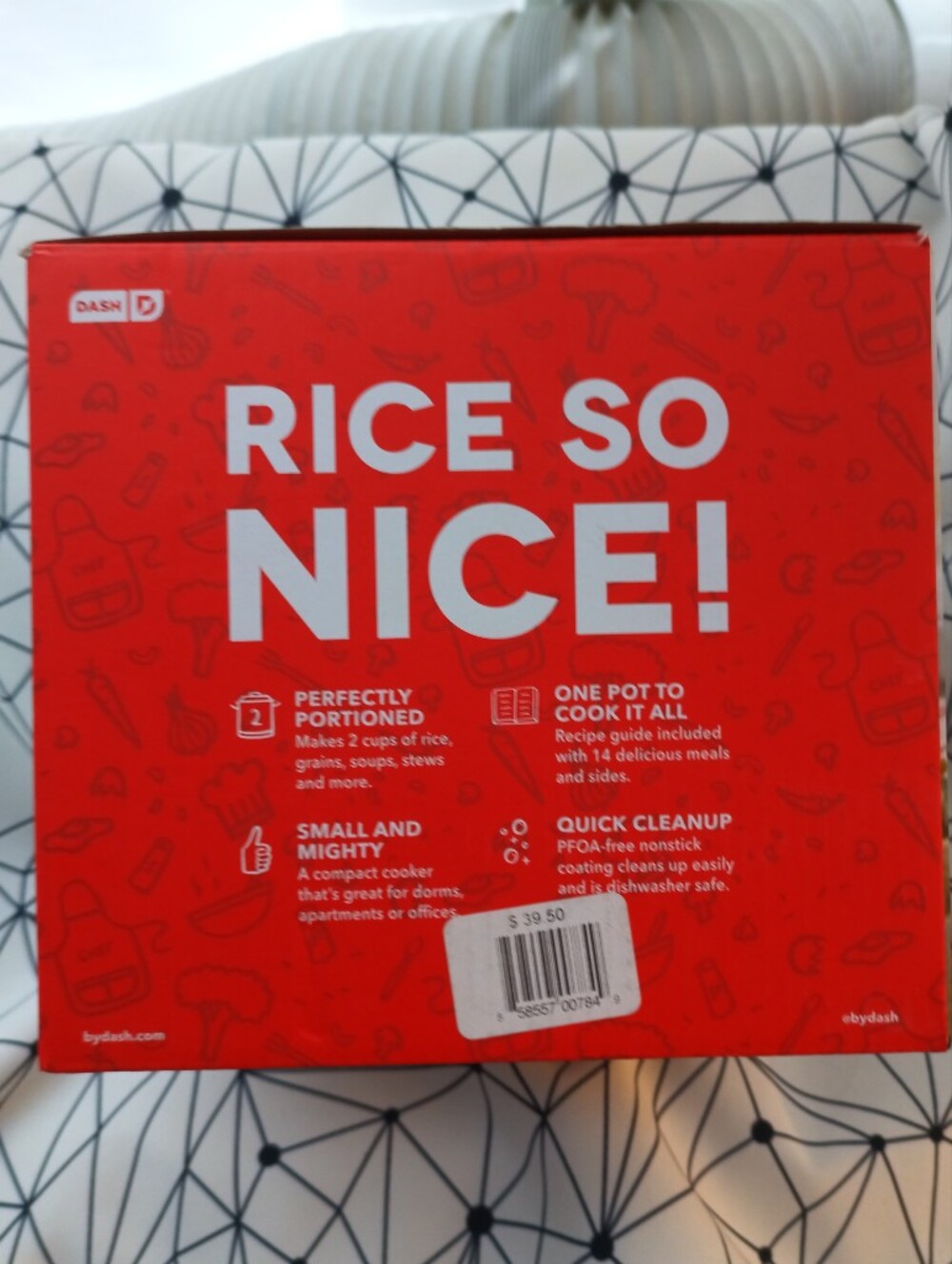 Dash Mini Rice Cooker - Picture 3 of 4